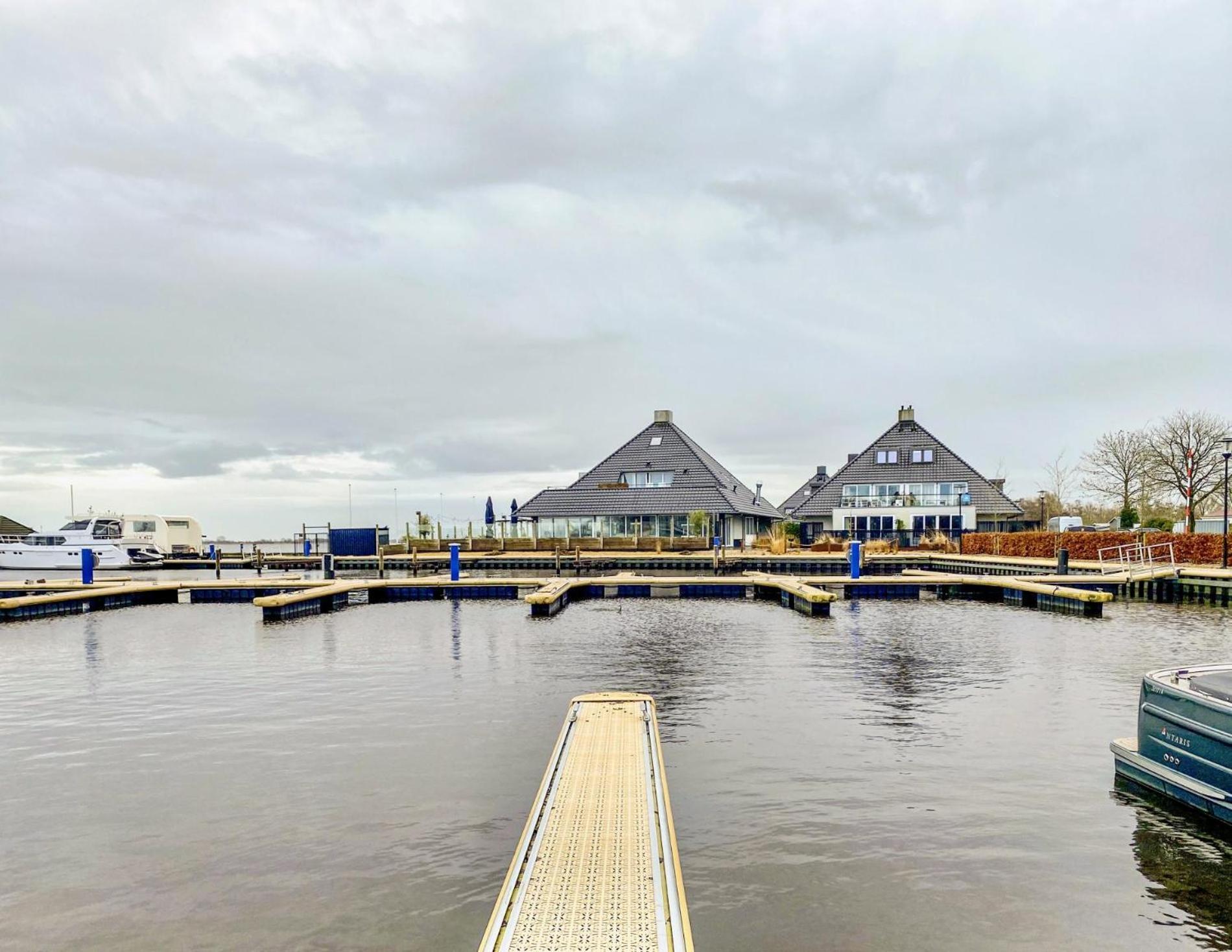 Houseboat Blue Sneekermeer Offingawier Exterior foto
